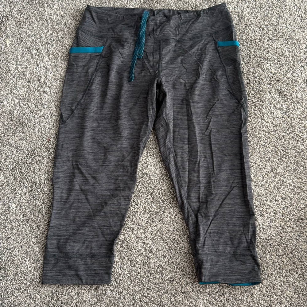 Patagonia athletic Capri Bottoms, small